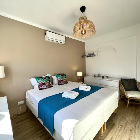 Design By Homing Appartement *