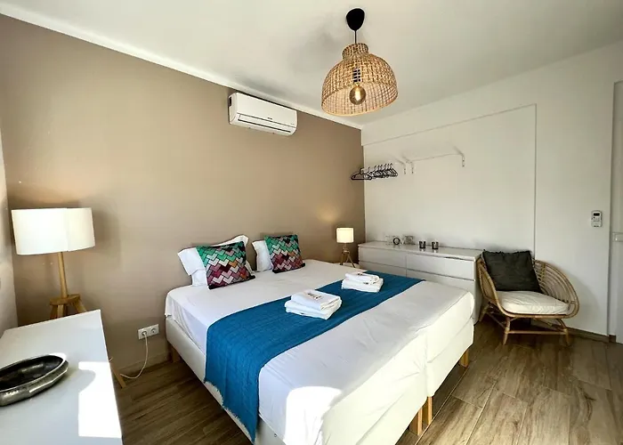 Design By Homing Appartement *
